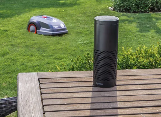 Avantajele roboților de tuns gazon AL-KO | AL-KO Robolinho® compatibil cu Amazon Alexa și IFTTT
